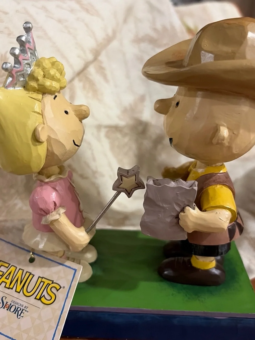 Jim Shore Peanuts Halloween Figurines Charlie Brown and Lucy in Yellow & Pink